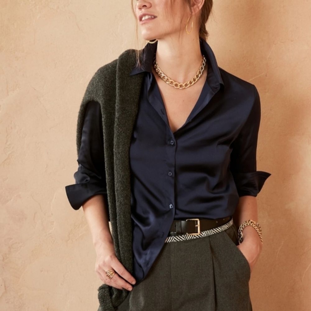 BANANA REPUBLIC CLASSIC SATIN SHIRT